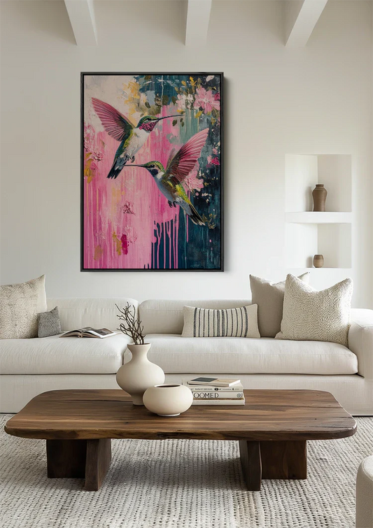Twee kolibries canvas schilderij aan de muur boven het bed in de slaapkamer