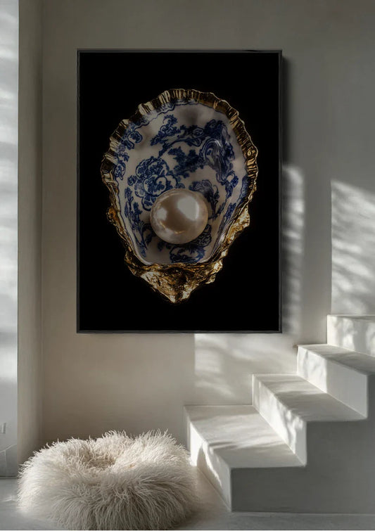 Oester canvas schilderij aan de muur boven het bed in een rustige slaapkamer