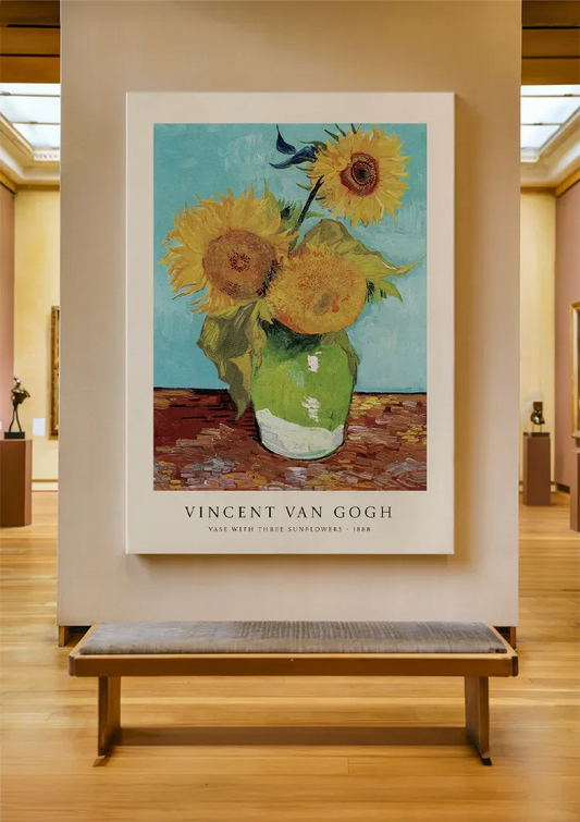 Zonnebloemen canvas schilderij aan de muur bij de voordeur in de hal