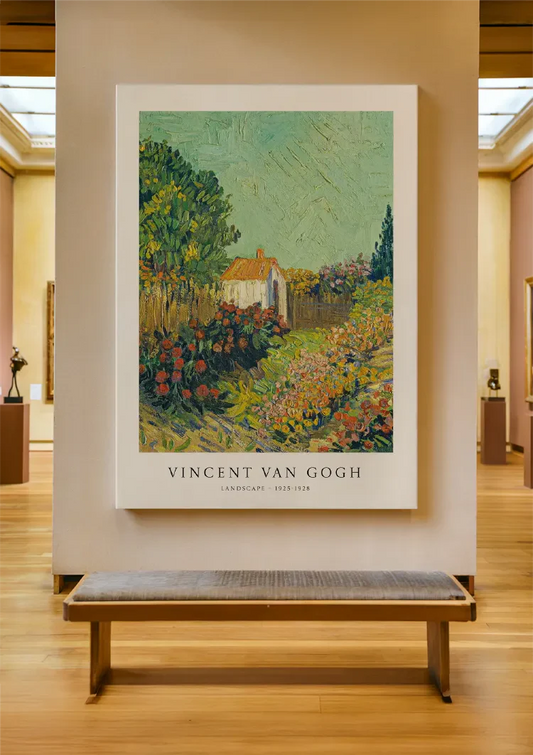 Landschap van Van Gogh canvas schilderij aan de muur in de hal