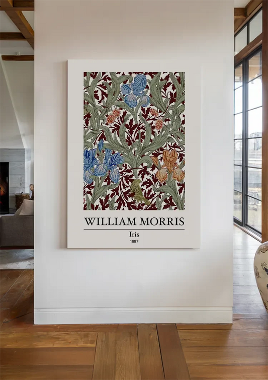 William Morris Iris canvas schilderij aan de muur boven het bed in de slaapkamer