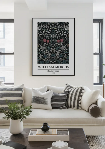 William Morris Black Thorn Dunkelblau Weiße Blumen Rosa Akzente Gemälde