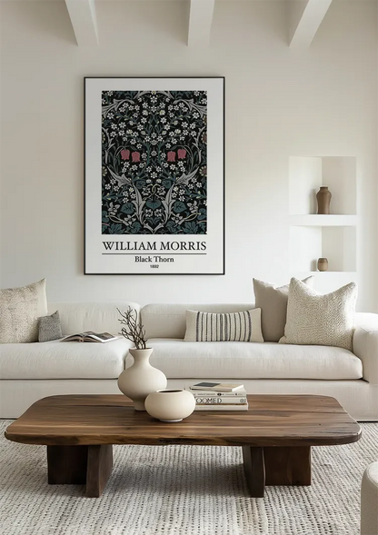 William Morris Black Thorn Dunkelblau Weiße Blumen Rosa Akzente Gemälde