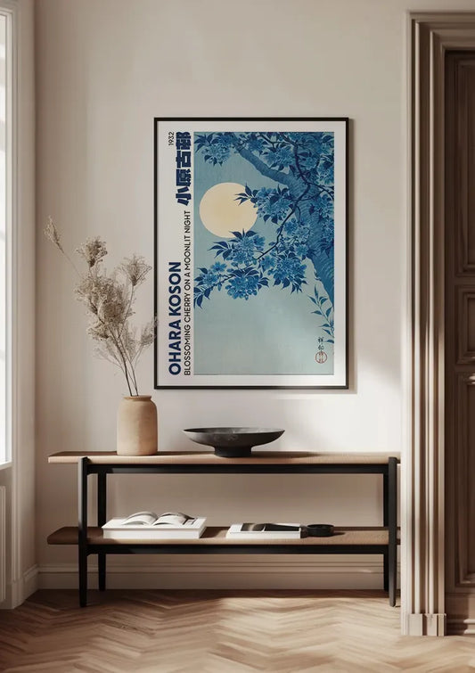 Ohara Koson bloesems canvas schilderij boven het bed in de slaapkamer